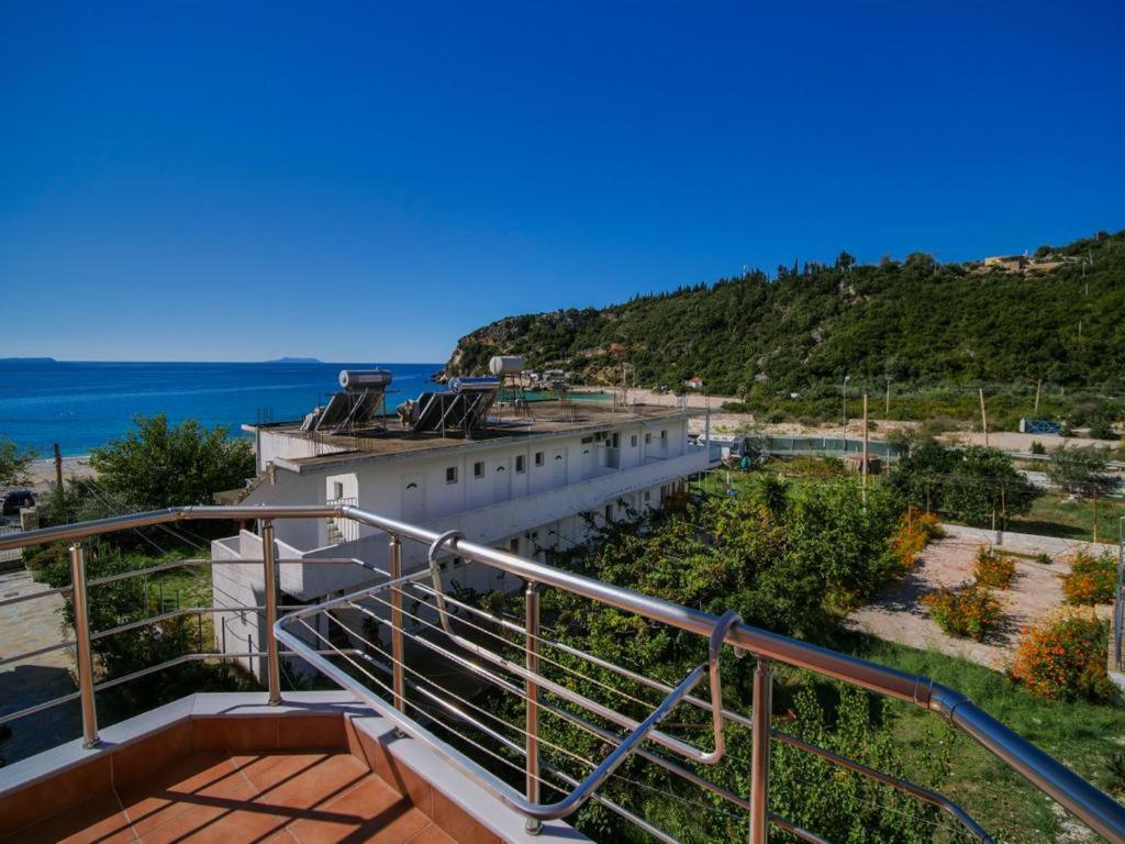 Himara Royal Hotel Kültér fotó