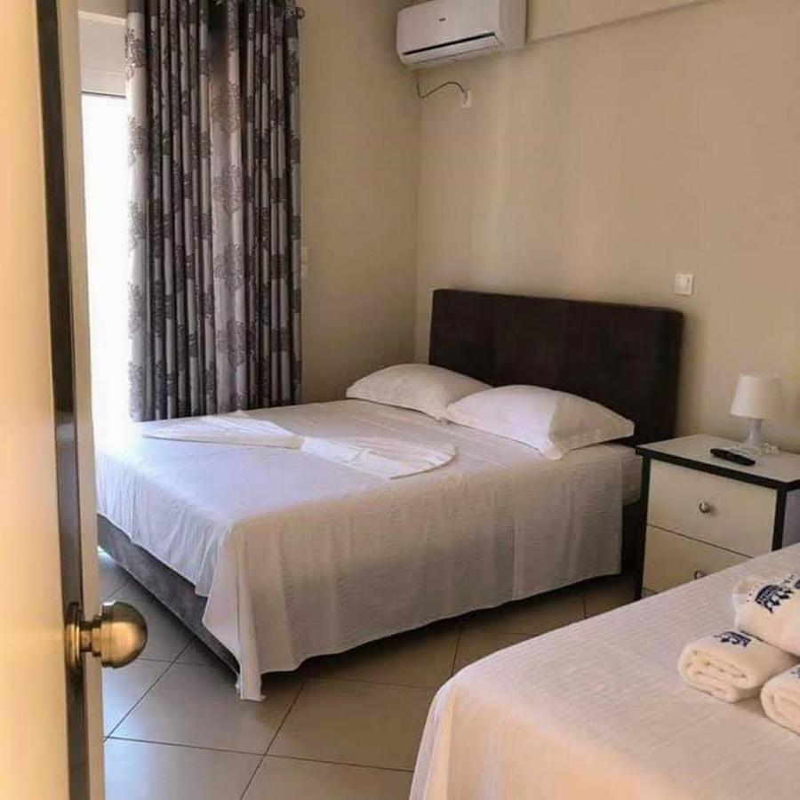 Himara Royal Hotel Kültér fotó